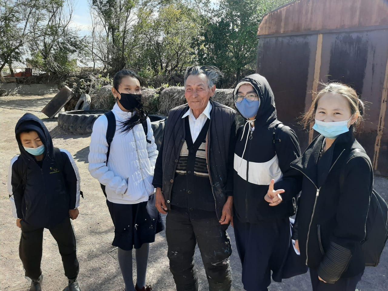 1-ші қазан "Қарттар күні" 